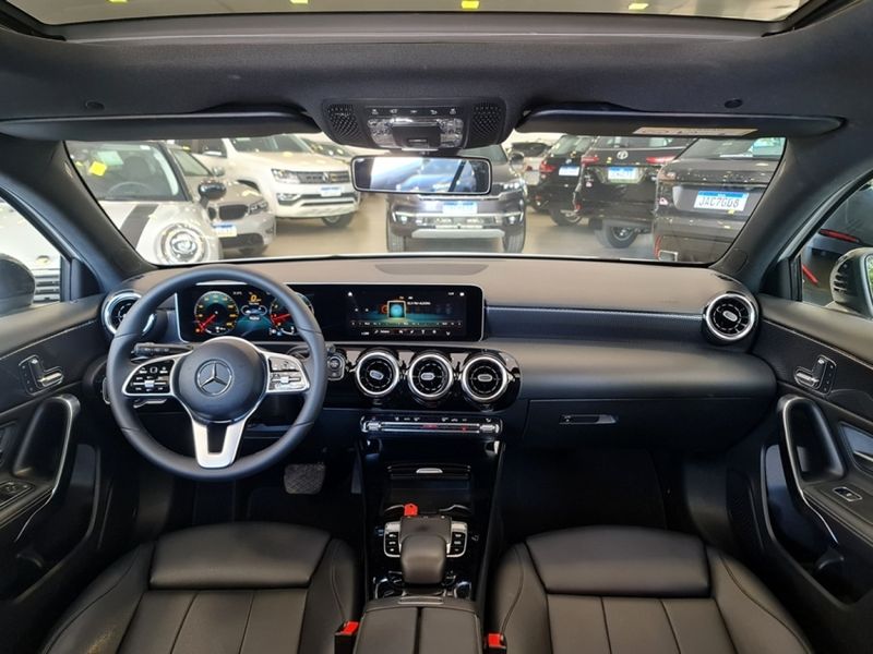 Mercedes-Benz A 250 2.0 CGI GASOLINA SPORT 7G-DCT 2018/2019 CARRO DEZ NOVO HAMBURGO / Carros no Vale