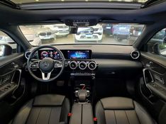 Mercedes-Benz A 250 2.0 CGI GASOLINA VISION 7G-DCT 2019/2020 CARRO DEZ NOVO HAMBURGO / Carros no Vale