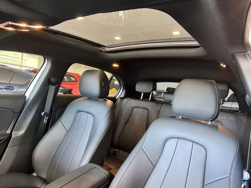 Mercedes-Benz A 250 2.0 CGI GASOLINA VISION 7G-DCT 2019/2020 CARRO DEZ NOVO HAMBURGO / Carros no Vale