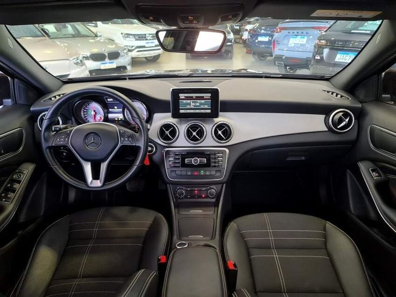 Mercedes-Benz GLA 200 1.6 CGI ADVANCE 16V TURBO FLEX 4P AUTOMÁTICO 2015/2015 CARRO DEZ NOVO HAMBURGO / Carros no Vale