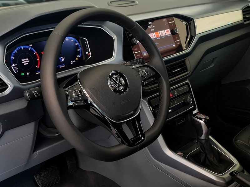 Volkswagen T-CROSS 1.0 200 TSI TOTAL FLEX COMFORTLINE AUTOMÁTICO 2019/2020 CARRO DEZ NOVO HAMBURGO / Carros no Vale