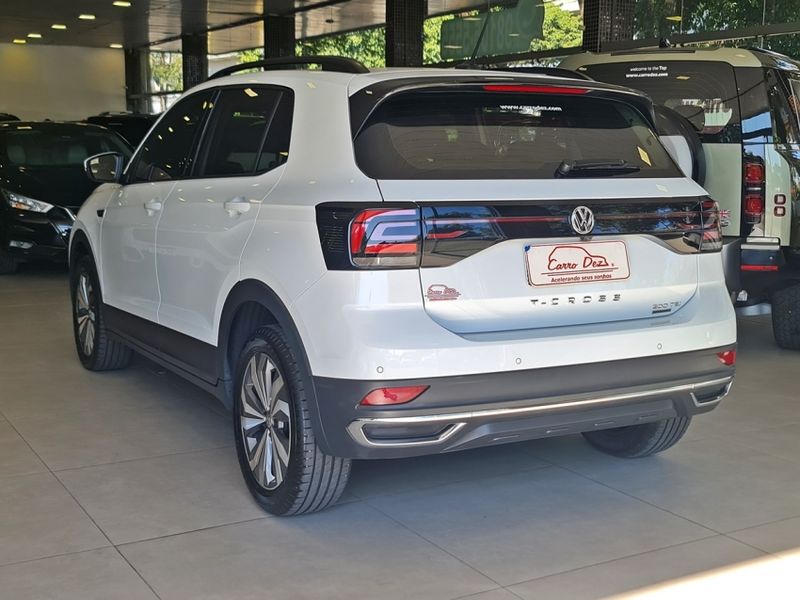 Volkswagen T-CROSS 1.0 200 TSI TOTAL FLEX COMFORTLINE AUTOMÁTICO 2019/2020 CARRO DEZ NOVO HAMBURGO / Carros no Vale