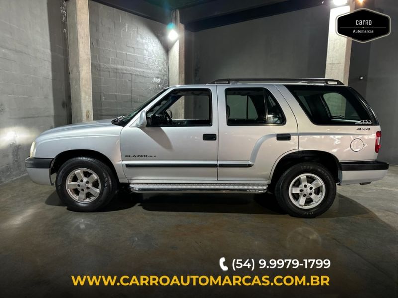 Chevrolet BLAZER 2.8 4X4 8V TURBO INTERCOOLER DIESEL 4P MANUAL 2005/2005 CARRO AUTOMARCAS CAXIAS DO SUL / Carros no Vale