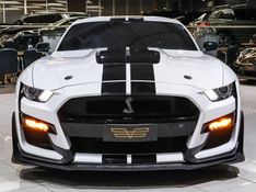 Ford MUSTANG 5.2 V8 SUPERCHARGER GASOLINA SHELBY GT 500 DCT 2021/2021 VIA BELLA VEÍCULOS ESPECIAIS CAXIAS DO SUL / Carros no Vale