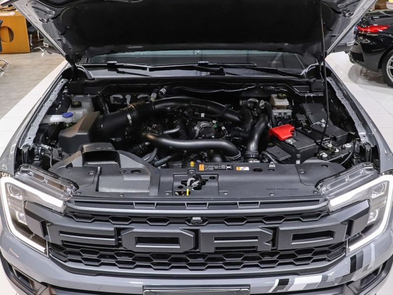 Ford RANGER 3.0 V6 TURBO GASOLINA RAPTOR 4X4 AUTOMÁTICO 2024/2024 VIA BELLA VEÍCULOS ESPECIAIS CAXIAS DO SUL / Carros no Vale