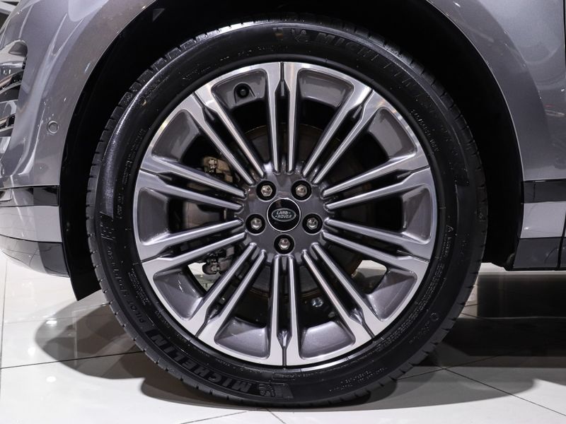 Land Rover RANGE ROVER EVOQUE 2.0 P250 FLEX R-DYNAMIC HSE AWD AUTOMÁTICO 2023/2024 VIA BELLA VEÍCULOS ESPECIAIS CAXIAS DO SUL / Carros no Vale