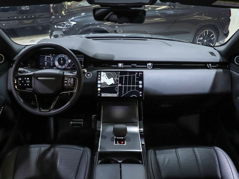 Land Rover RANGE ROVER EVOQUE 2.0 P250 FLEX R-DYNAMIC HSE AWD AUTOMÁTICO 2023/2024 VIA BELLA VEÍCULOS ESPECIAIS CAXIAS DO SUL / Carros no Vale