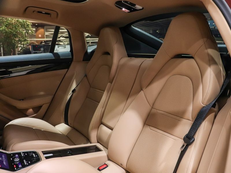 Porsche PANAMERA 2.9 V6 E-HYBRID 4S PDK 2022/2023 VIA BELLA VEÍCULOS ESPECIAIS CAXIAS DO SUL / Carros no Vale