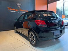Chevrolet ONIX 1.4 MPFI LTZ 8V FLEX 4P MANUAL 2013/2014 VINTAGE VEÍCULOS CAXIAS DO SUL / Carros no Vale