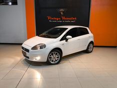 Fiat PUNTO 1.4 ATTRACTIVE ITALIA 8V FLEX 4P MANUAL 2012/2012 VINTAGE VEÍCULOS CAXIAS DO SUL / Carros no Vale