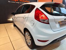 Ford FIESTA 1.6 TI-VCT FLEX SE MANUAL 2019/2019 VINTAGE VEÍCULOS CAXIAS DO SUL / Carros no Vale