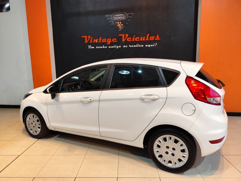 Ford FIESTA 1.6 TI-VCT FLEX SE MANUAL 2019/2019 VINTAGE VEÍCULOS CAXIAS DO SUL / Carros no Vale
