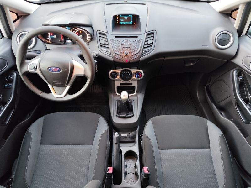 Ford FIESTA 1.6 TI-VCT FLEX SE MANUAL 2019/2019 VINTAGE VEÍCULOS CAXIAS DO SUL / Carros no Vale
