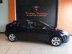 Ford FOCUS 2.0 GLX 16V FLEX 4P AUTOMÁTICO 2013/2013 VINTAGE VEÍCULOS CAXIAS DO SUL / Carros no Vale