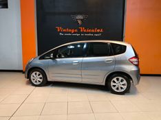 Honda FIT 1.4 LX 16V FLEX 4P AUTOMÁTICO 2014/2014 VINTAGE VEÍCULOS CAXIAS DO SUL / Carros no Vale