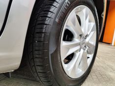 Honda FIT 1.4 LX 16V FLEX 4P AUTOMÁTICO 2014/2014 VINTAGE VEÍCULOS CAXIAS DO SUL / Carros no Vale