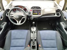 Honda FIT 1.4 LX 16V FLEX 4P AUTOMÁTICO 2014/2014 VINTAGE VEÍCULOS CAXIAS DO SUL / Carros no Vale