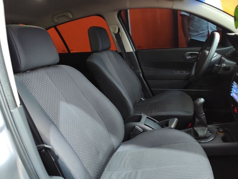Renault MEGANE 1.6 EXPRESSION 16V FLEX 4P MANUAL 2007/2008 VINTAGE VEÍCULOS CAXIAS DO SUL / Carros no Vale
