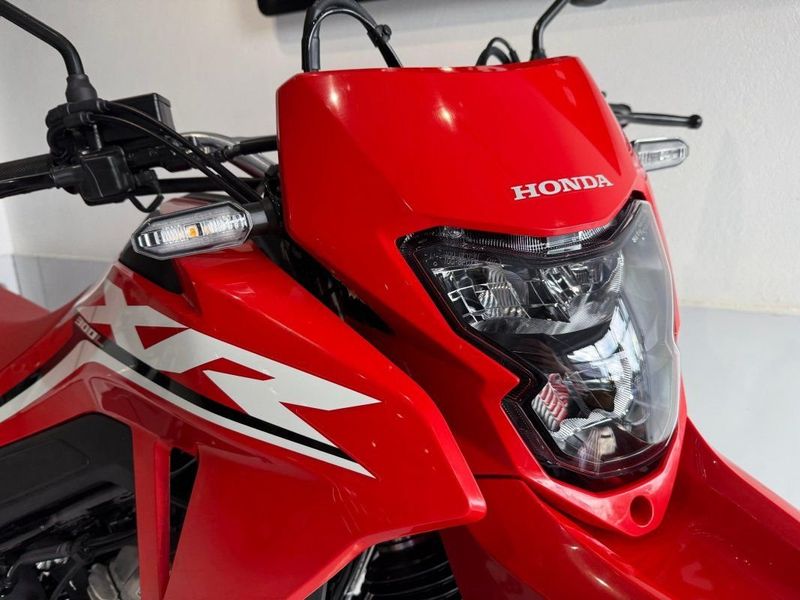 Honda XR 300L TORNADO 2025 SÓ MOTOS E AUTOMÓVEIS SANTA CRUZ DO SUL / Carros no Vale