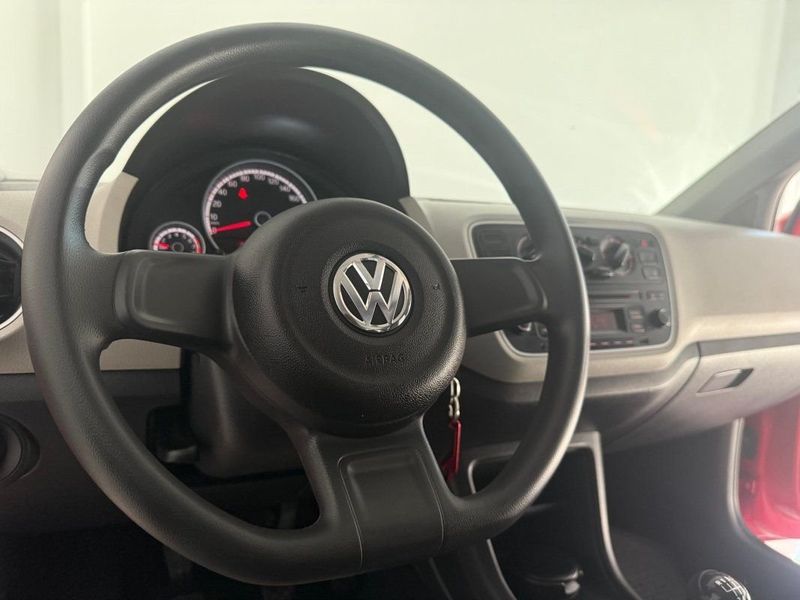 VOLKSWAGEN UP! MOVE 1.0 TSI 2016 SÓ MOTOS E AUTOMÓVEIS SANTA CRUZ DO SUL / Carros no Vale