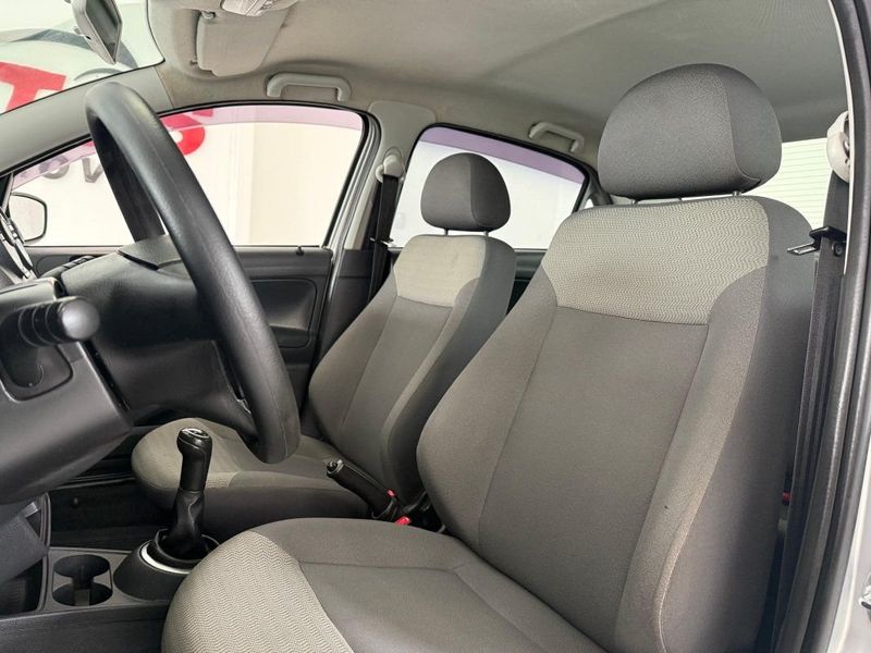 VOLKSWAGEN VOYAGE G5 TREND 1.0 2010 SÓ MOTOS E AUTOMÓVEIS SANTA CRUZ DO SUL / Carros no Vale