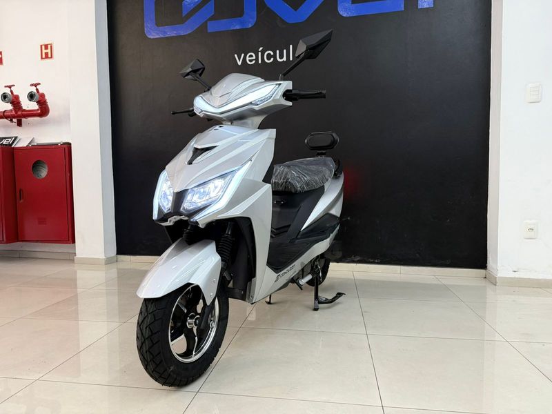 Conduzza Monaco 2025/2025 COVEL VEICULOS ENCANTADO / Carros no Vale