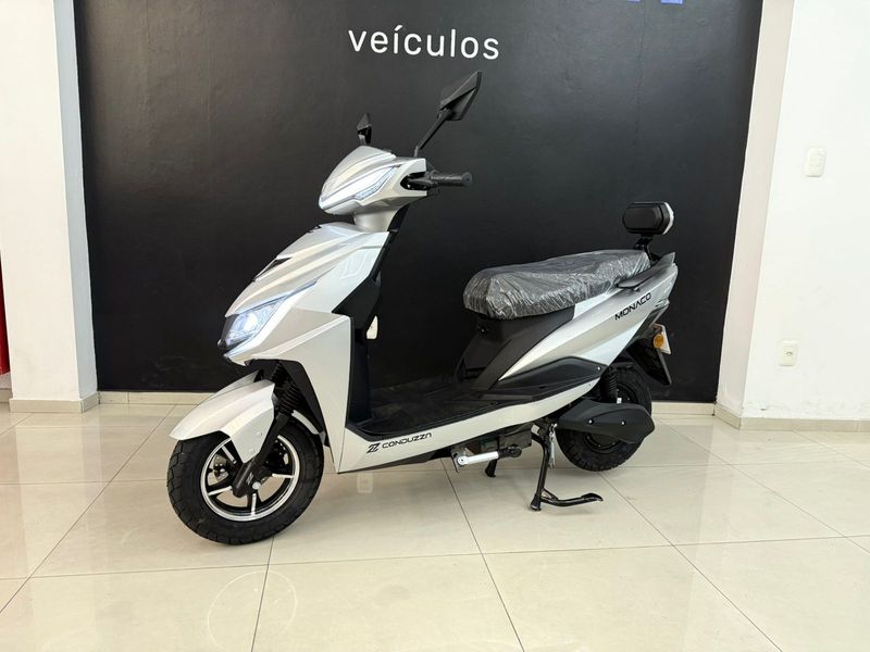 Conduzza Monaco 2025/2025 COVEL VEICULOS ENCANTADO / Carros no Vale