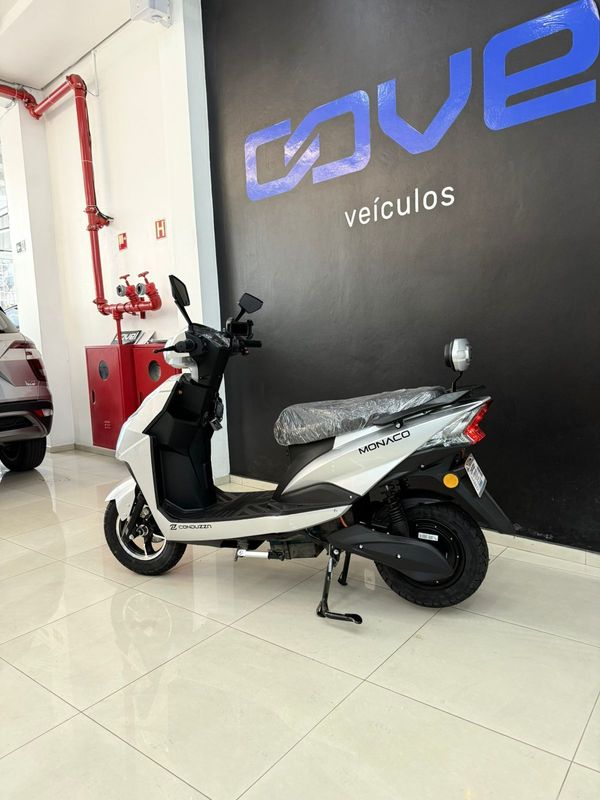 Conduzza Monaco 2025/2025 COVEL VEICULOS ENCANTADO / Carros no Vale