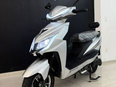 Conduzza Monaco 2025/2025 COVEL VEICULOS ENCANTADO / Carros no Vale