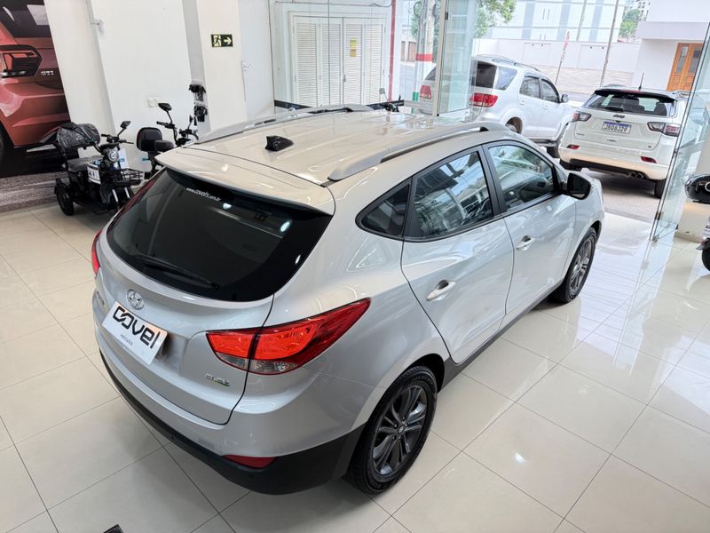 Hyundai Ix35 Gl 2.0 16v 2wd 2017/2018 COVEL VEICULOS ENCANTADO / Carros no Vale