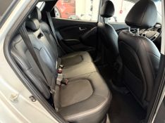 Hyundai Ix35 Gl 2.0 16v 2wd 2017/2018 COVEL VEICULOS ENCANTADO / Carros no Vale