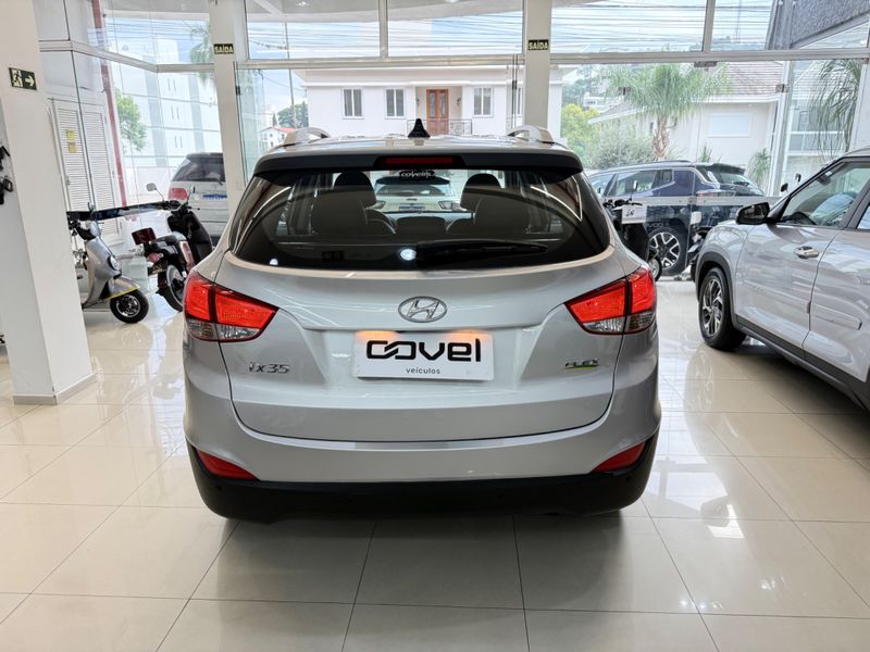 Hyundai Ix35 Gl 2.0 16v 2wd 2017/2018 COVEL VEICULOS ENCANTADO / Carros no Vale