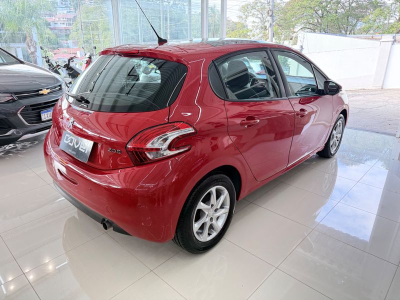 Peugeot 208 Allure 1.5 8v Mec. 2013/2014 COVEL VEICULOS ENCANTADO / Carros no Vale