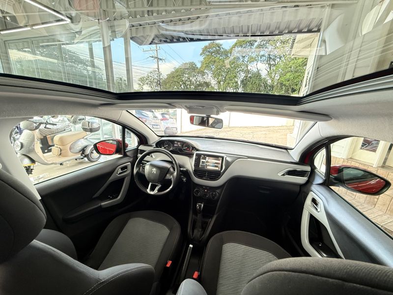 Peugeot 208 Allure 1.5 8v Mec. 2013/2014 COVEL VEICULOS ENCANTADO / Carros no Vale