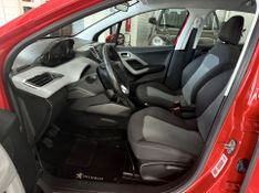 Peugeot 208 Allure 1.5 8v Mec. 2013/2014 COVEL VEICULOS ENCANTADO / Carros no Vale