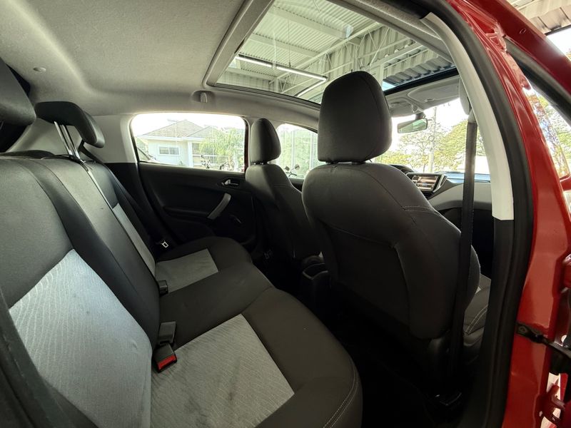 Peugeot 208 Allure 1.5 8v Mec. 2013/2014 COVEL VEICULOS ENCANTADO / Carros no Vale