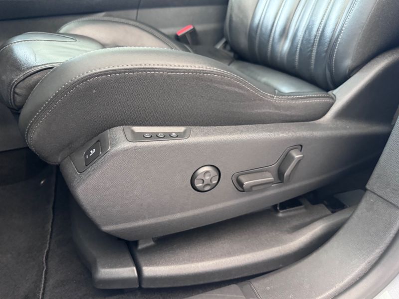 Peugeot 3008 Griffe Pack 1.6 Turbo 16v 2020/2020 COVEL VEICULOS ENCANTADO / Carros no Vale