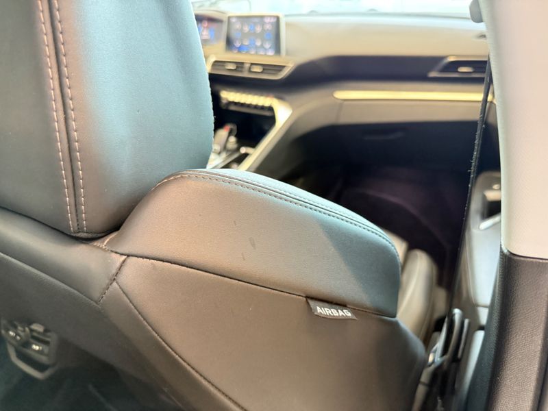 Peugeot 3008 Griffe Pack 1.6 Turbo 16v 2020/2020 COVEL VEICULOS ENCANTADO / Carros no Vale
