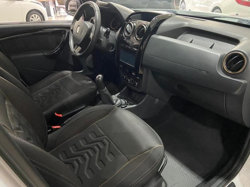 Renault Duster 1.6 Dynamique 4×2 16v 2015/2016 COVEL VEICULOS ENCANTADO / Carros no Vale