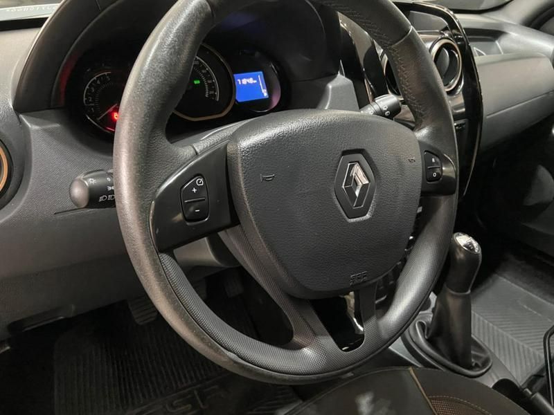 Renault Duster 1.6 Dynamique 4×2 16v 2015/2016 COVEL VEICULOS ENCANTADO / Carros no Vale