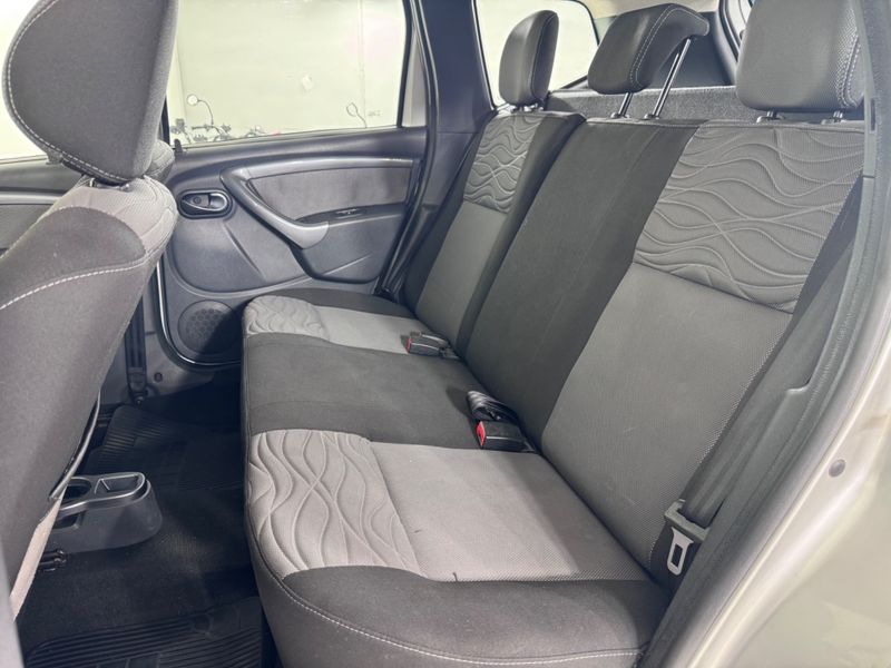 Renault Duster Dynamique 2.0 16v Hi 2012/2013 COVEL VEICULOS ENCANTADO / Carros no Vale