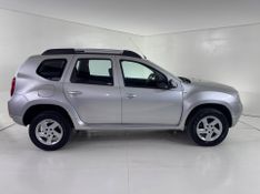Renault Duster Dynamique 2.0 16v Hi 2012/2013 COVEL VEICULOS ENCANTADO / Carros no Vale