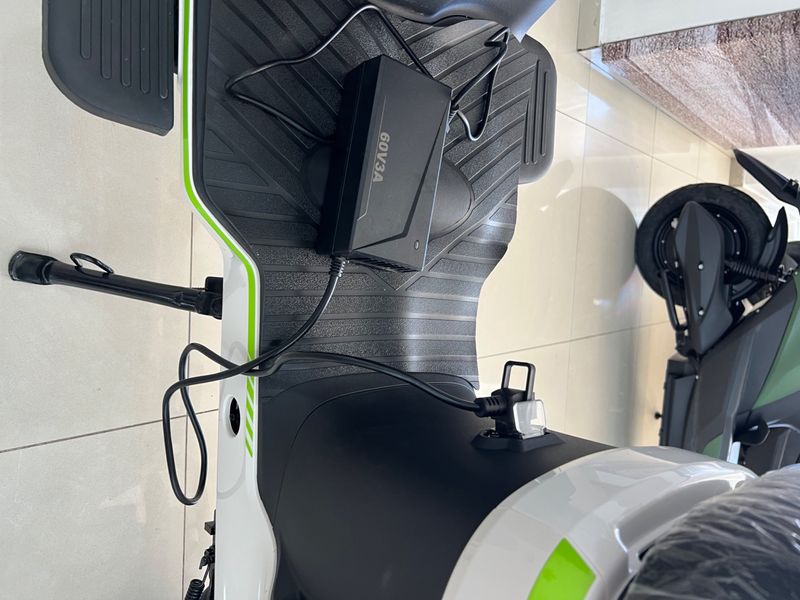 Sudu A4 1000w 2025/2025 COVEL VEICULOS ENCANTADO / Carros no Vale
