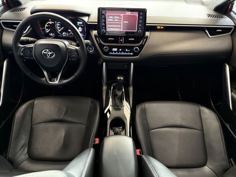 Toyota Corolla Cross Xrv 1.8 16v Hibrido 2021/2022 COVEL VEICULOS ENCANTADO / Carros no Vale