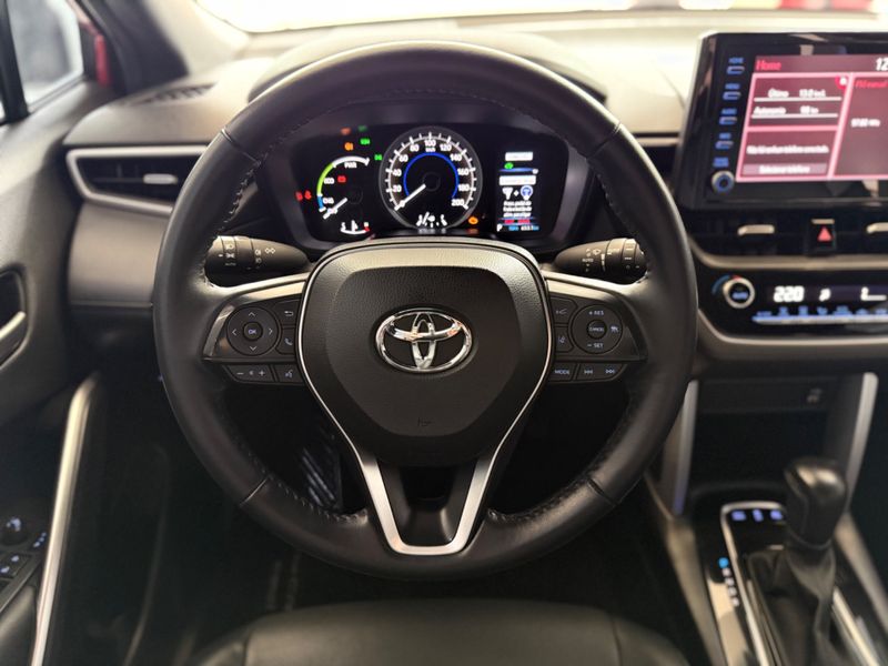Toyota Corolla Cross Xrv 1.8 16v Hibrido 2021/2022 COVEL VEICULOS ENCANTADO / Carros no Vale