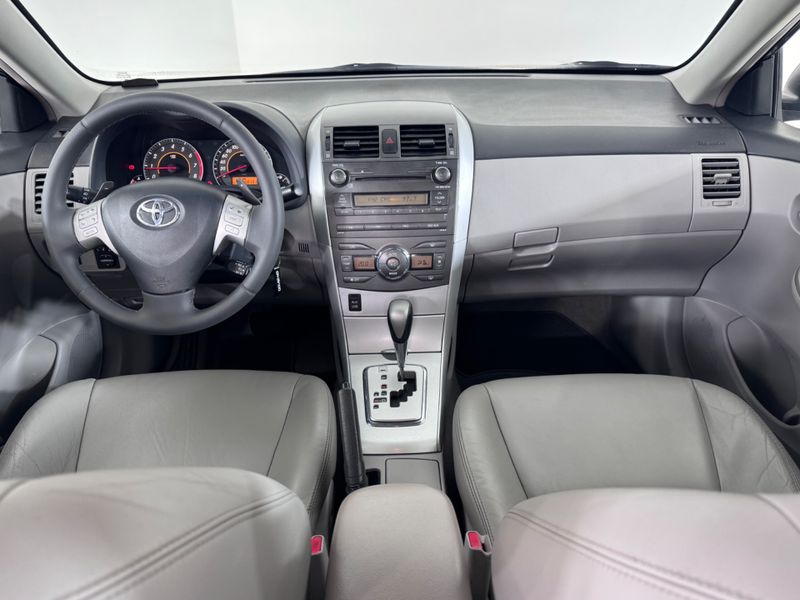 Toyota Corolla Xei20flex 2011/2012 COVEL VEICULOS ENCANTADO / Carros no Vale
