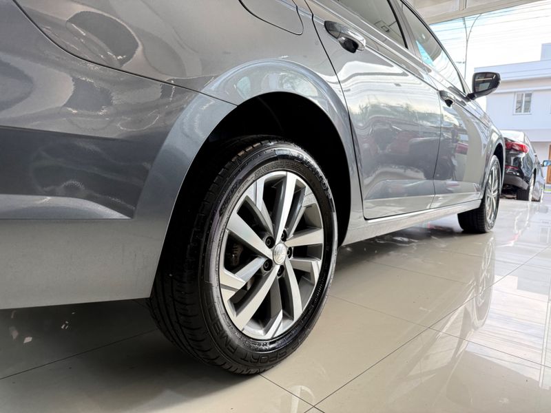 Volkswagen Virtus Comfort 200 Tsi 1.0 12v 2018/2019 COVEL VEICULOS ENCANTADO / Carros no Vale