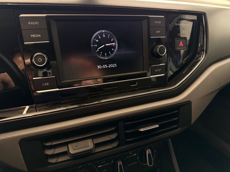 Volkswagen Virtus Comfort 200 Tsi 1.0 12v 2018/2019 COVEL VEICULOS ENCANTADO / Carros no Vale
