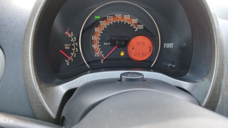 Fiat UNO WAY CELEB 1.0 EVO 2012 GRASSI VEÍCULOS LAJEADO / Carros no Vale