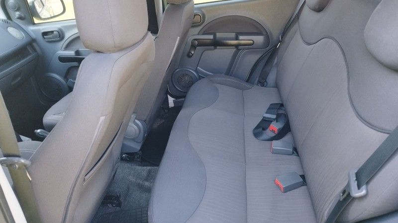 Fiat UNO WAY CELEB 1.0 EVO 2012 GRASSI VEÍCULOS LAJEADO / Carros no Vale